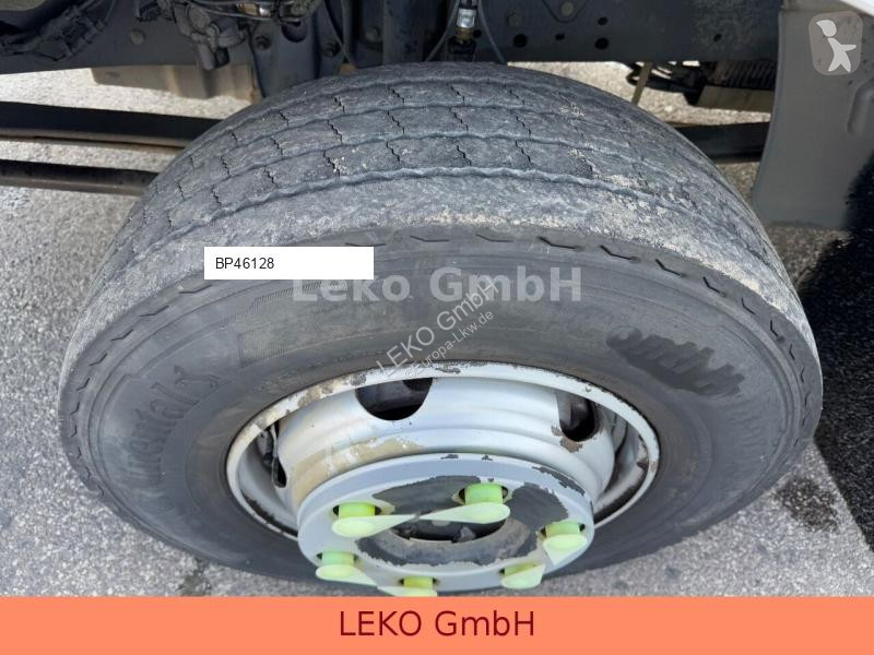 Kamion Mercedes 1024
