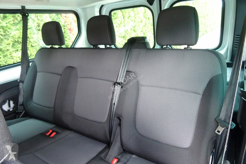 Véhicule utilitaire Renault TRAFIC L2H1 2.0dci...