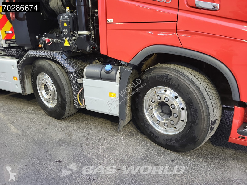 Vrachtwagen Volvo 650 8X2 HMF 7020K-RCS Crane +...