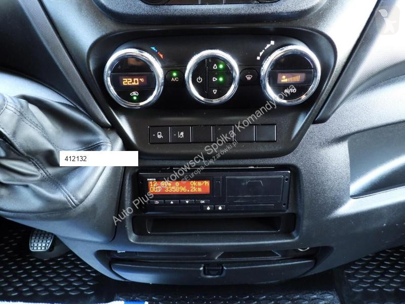 Véhicule utilitaire Iveco DAILY 70C18 PLANDEKA...