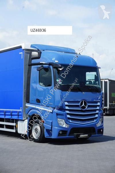 Kamion s návěsem Mercedes / TANDEM