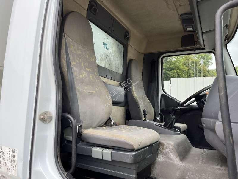 Kamion Renault  MIDLUM 220 DCI