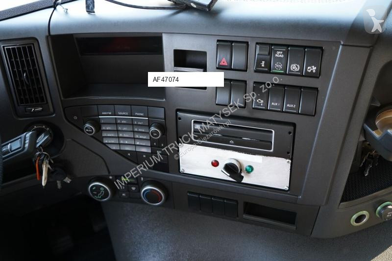 Kamion Volvo FMX 450