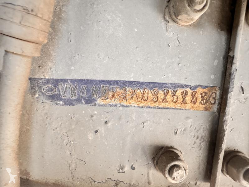 شاحنة Nissan 165
