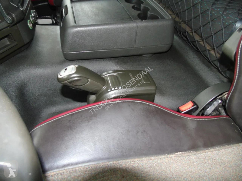 شاحنة Volvo 500 + 4x4 + HMF 4020 5x + JIB 4x 30...