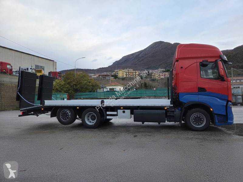 شاحنة Iveco