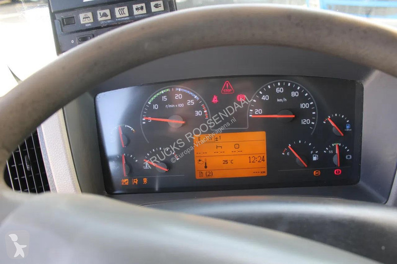 شاحنة Volvo 280 + CARRIER + ATP/FRC + LIFT...