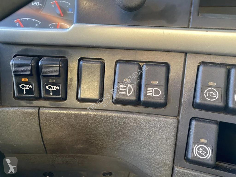 شاحنة Volvo 370 + Euro 5 + Palfinger Z-Q170...