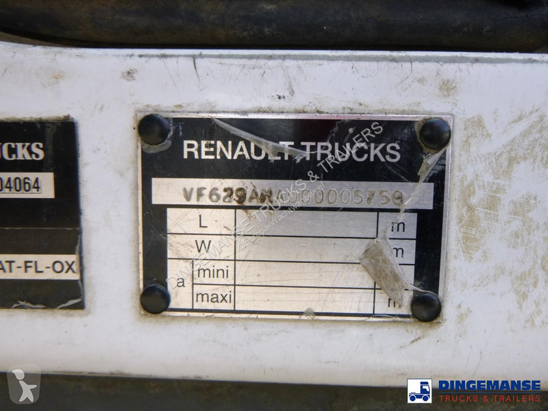 شاحنة Renault 270 4x2 fuel tank 13.3 m3 / 3 comp