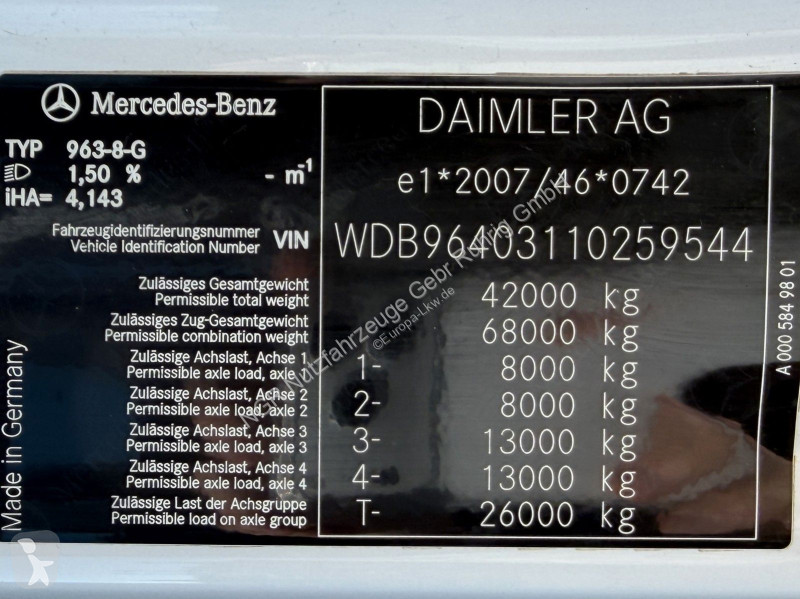 Camion Mercedes 4251 8x4 Palfinger T26A...
