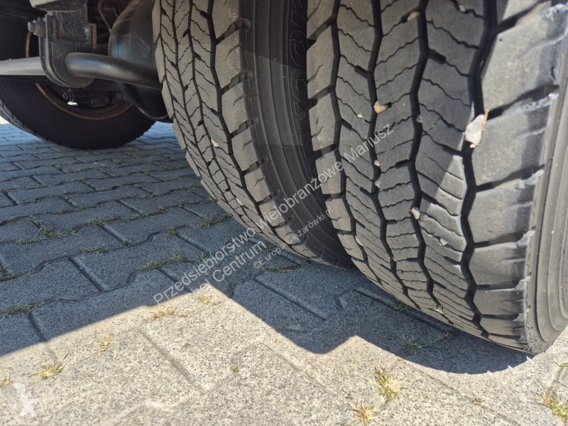شاحنة Renault D 7.5 180 / AUTOMAT / FASSI F32 /...