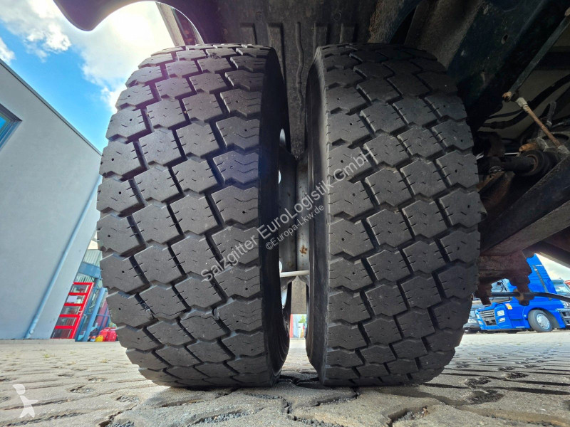 شاحنة Iveco 75-210 / Ladebordwan