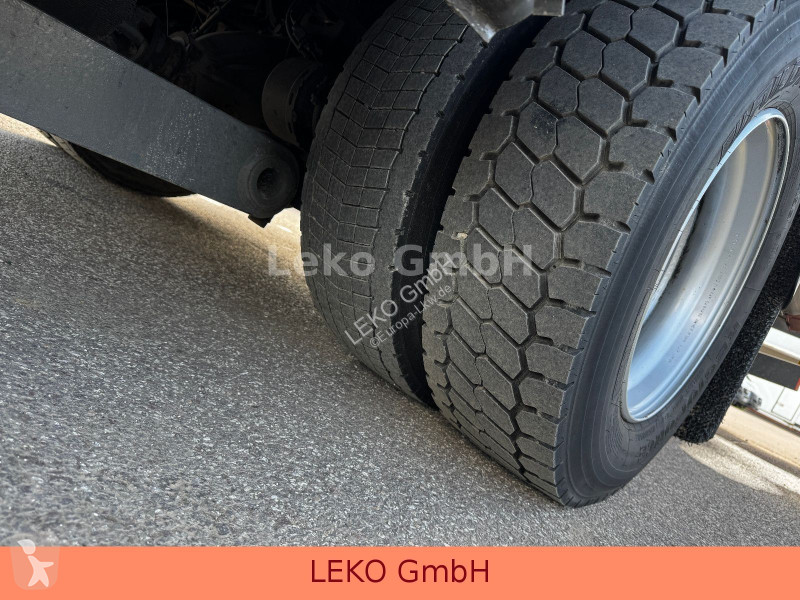 شاحنة Mercedes 1218 Mit Carrier Sp 850