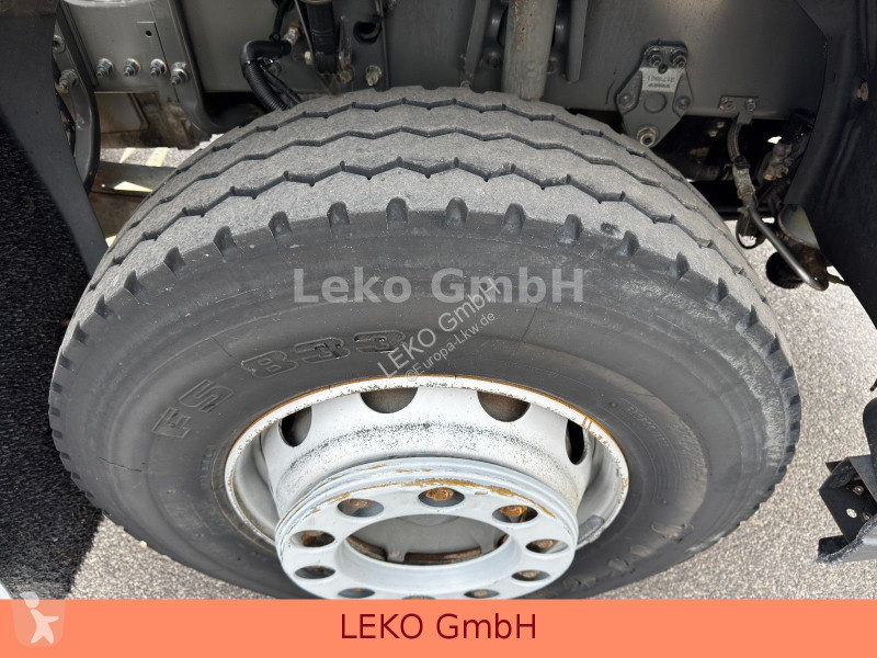 Lastbil Volvo 380  8x4 Abrollkipper