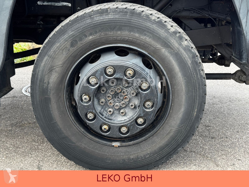 شاحنة Mercedes UNIMOG U400