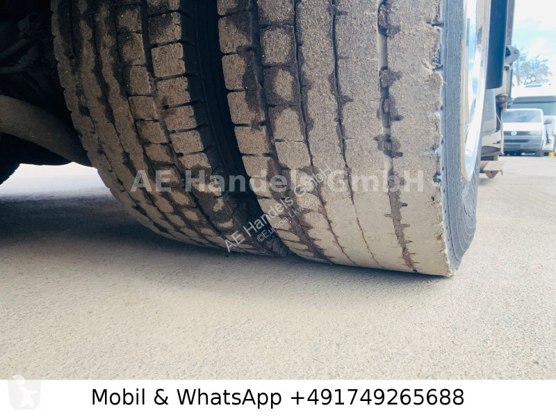 شاحنة MAN 12.240 BL...