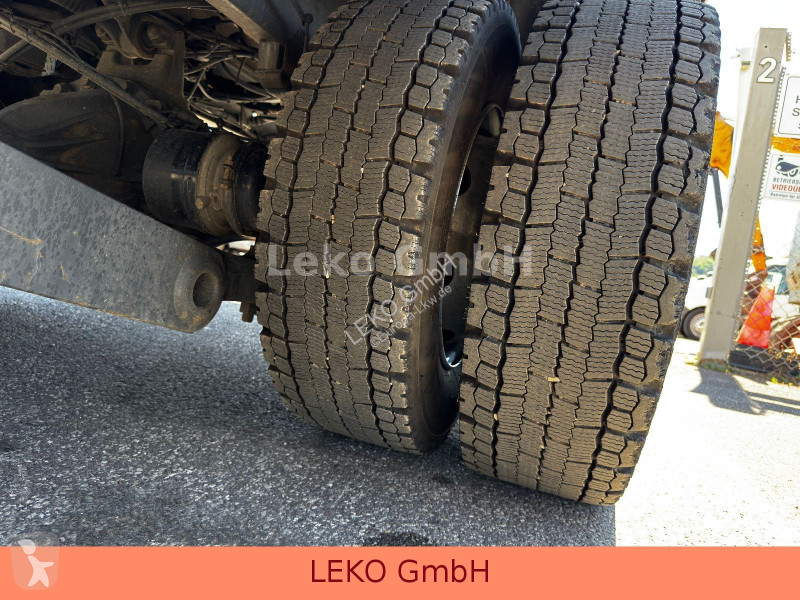 Camión Mercedes 1218