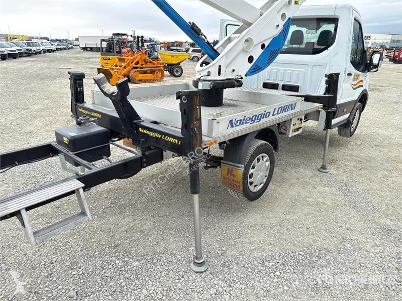 Lastbil Ford 20D 20 m on Ford Bucket Truck