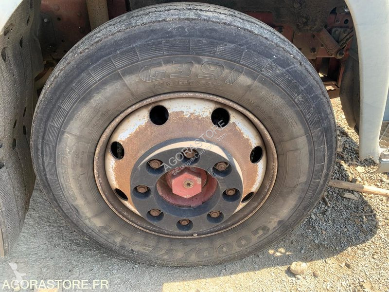 Camion Iveco 130E18