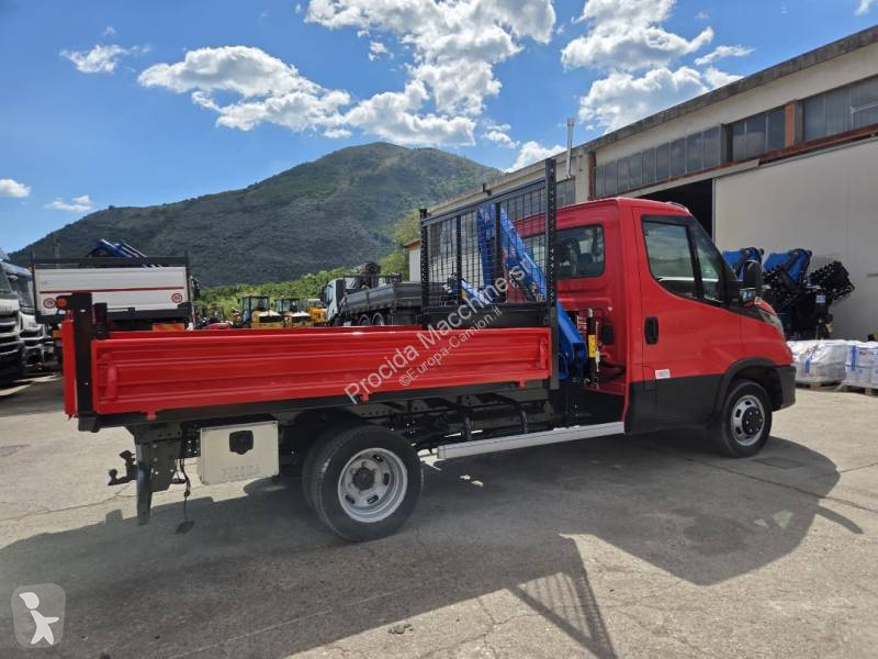 Véhicule utilitaire Iveco 35C12