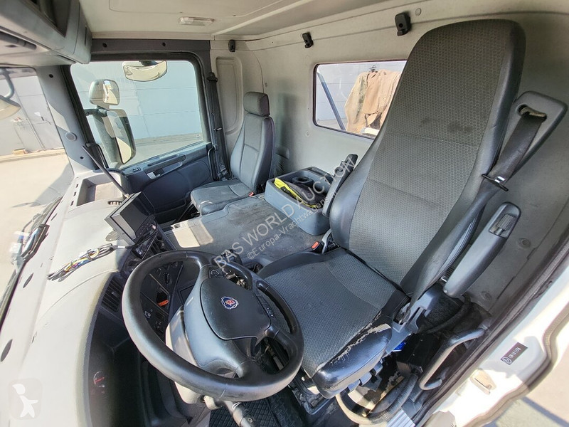 Camião Scania 400