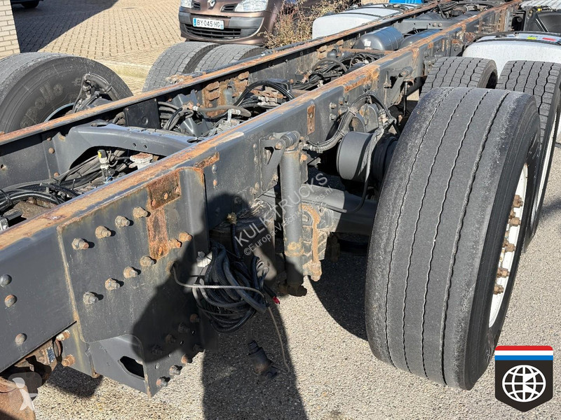 شاحنة Scania R520 6X2/4 lift and steering axle...