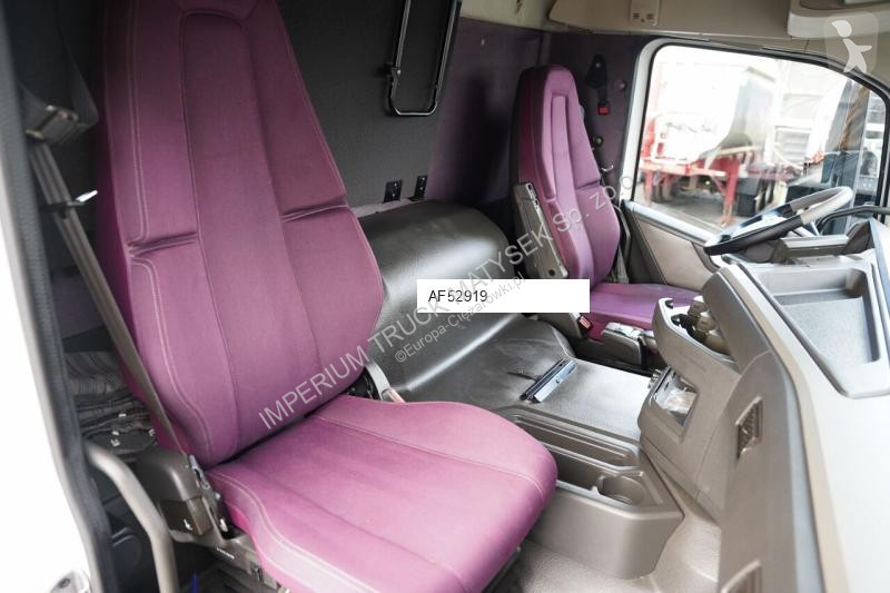 شاحنة Volvo / PRZYCZEPA / CHŁODNIA - 6,8 M /...