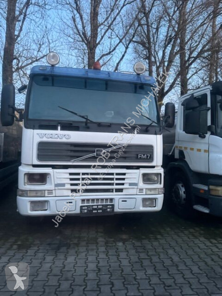 Camión Volvo FL 618