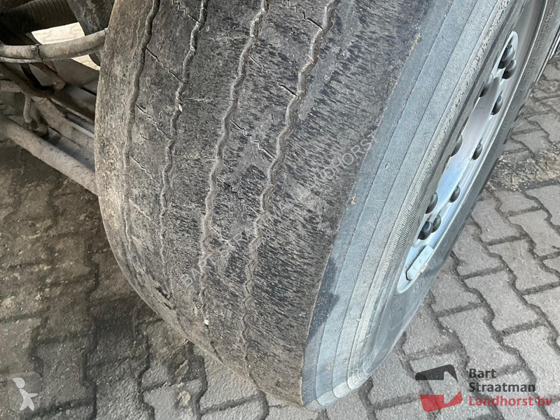 Kamion Volvo 10X4R Euro 5 met 30T HTS Kabel...