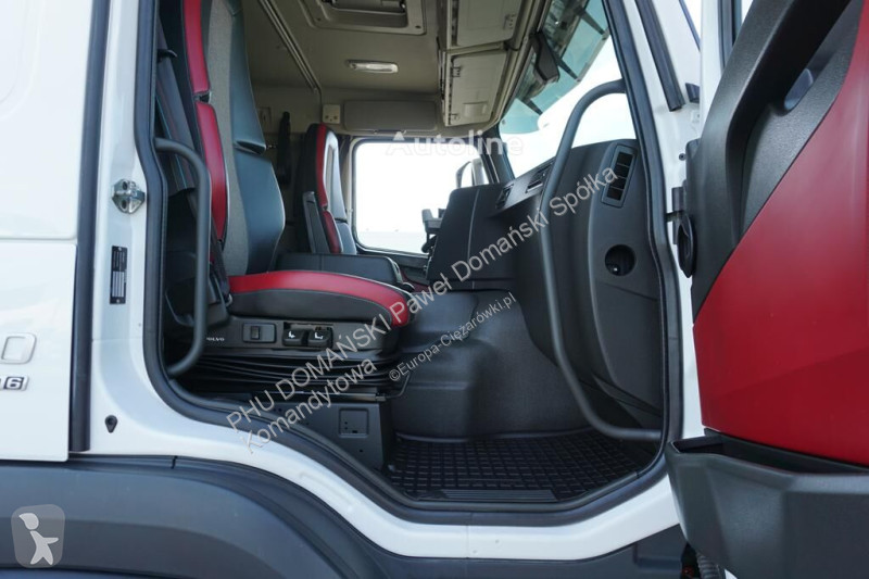 Kamion Volvo FM / 410 / E 6 / CHŁODNIA + WINDA...