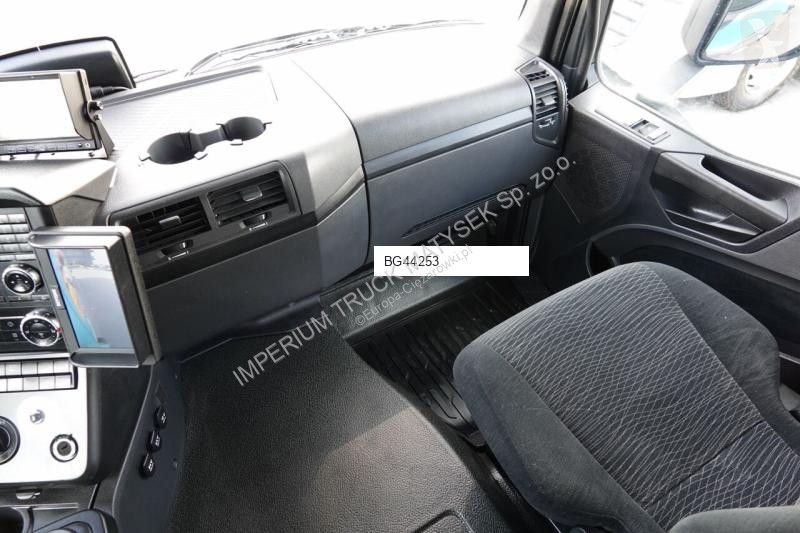 Camion Mercedes AROCS 2645