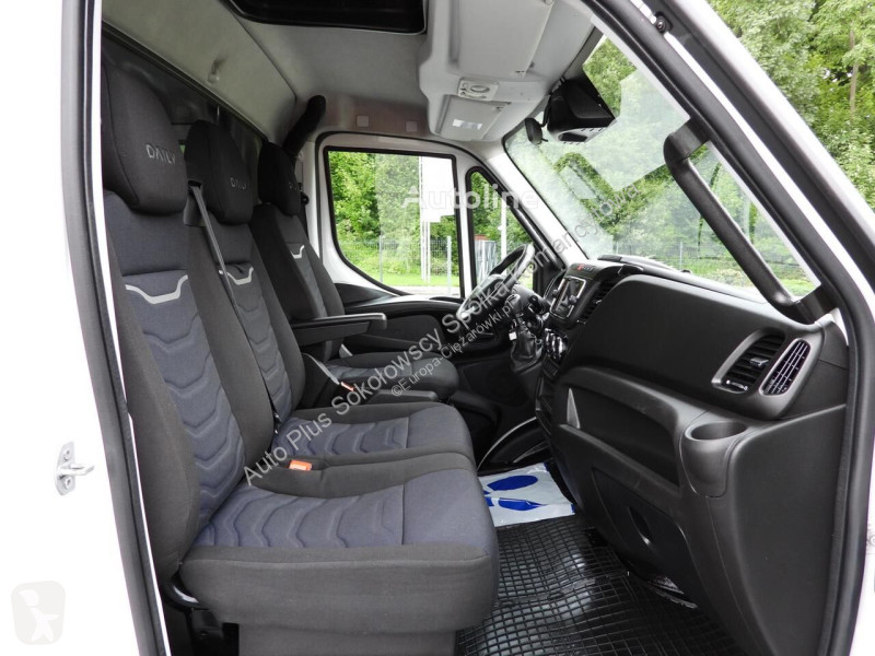 Véhicule utilitaire Iveco DAILY 35S18 PLANDEKA...