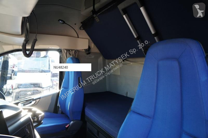 شاحنة مقطورة Volvo FH 460
