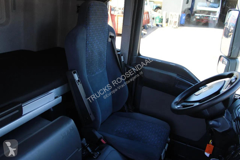 شاحنة MAN 8.210 + TRAILER + SLEEPCAB COMBI