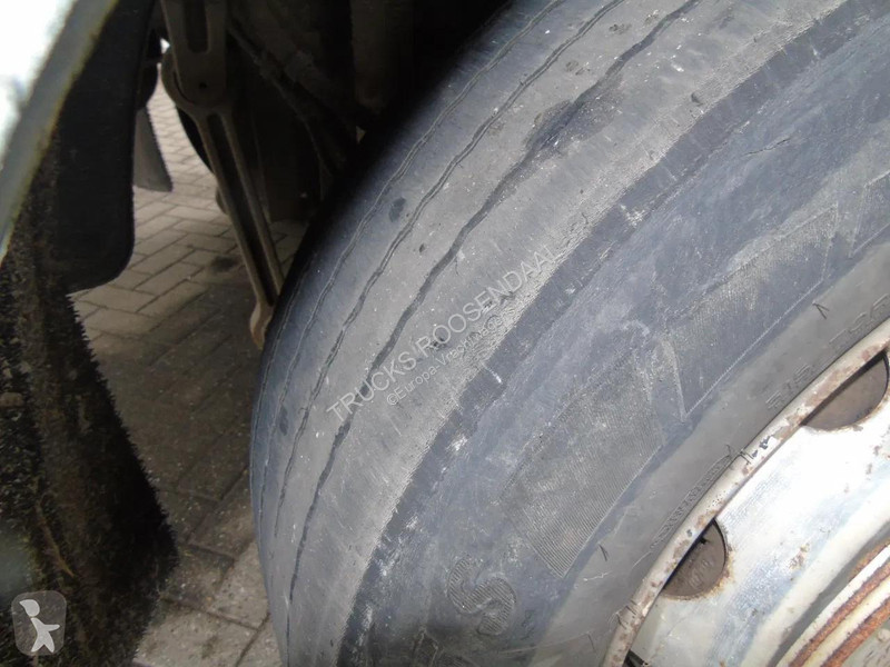 شاحنة Mercedes 2633 + 6x2 + euro 5 + manual
