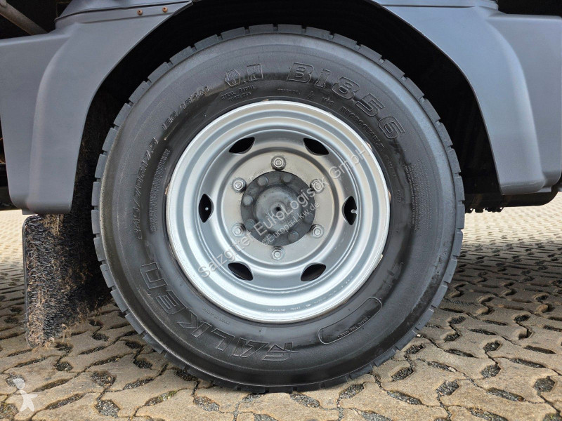 Mercedes 1223 / Ladebordwand truck
