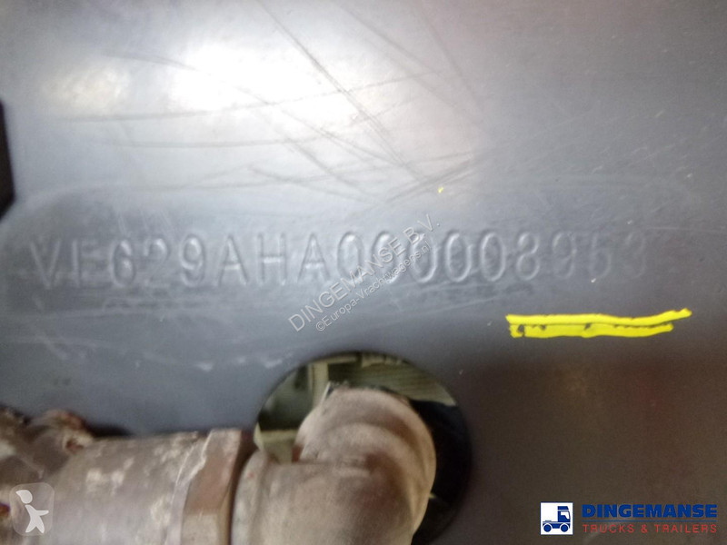 شاحنة Renault 270 dxi 4x2 fuel tank 13.7 m3 / 4...