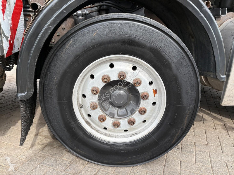 شاحنة Volvo 480 + EFFER 850 6x HYDROLIC + 8X2...