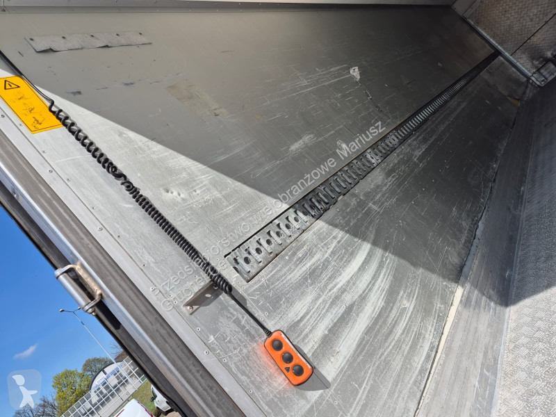 Камион Volvo FM 340 / CARRIER I350 / LIFT ZEPRO