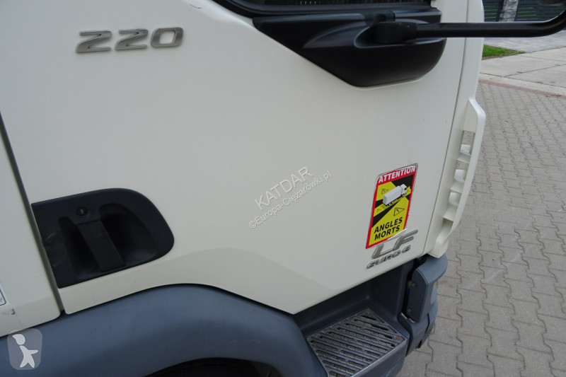 شاحنة DAF LF 220 Euro 6 kontener 18p winda...