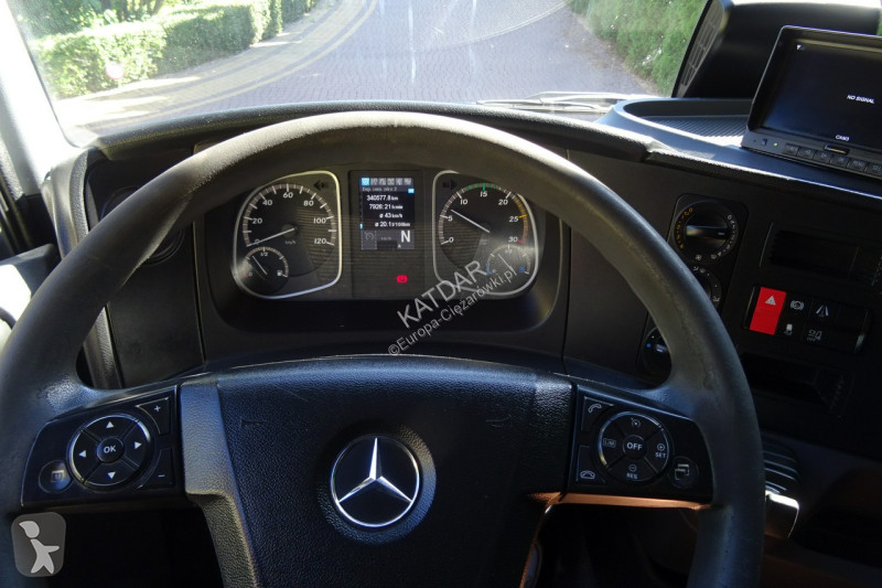 Камион Mercedes 1218 Euro 6 kontener 20pal...