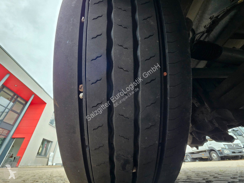 شاحنة Volvo 320 / Ladebordwand
