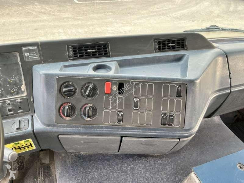 شاحنة Mercedes ACTROS