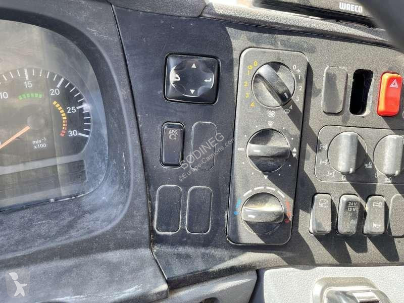 شاحنة Mercedes  AXOR 1833 4X4