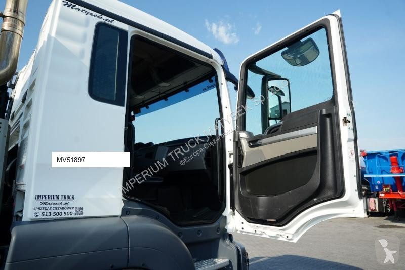 Грузовик MAN TGS 35.420