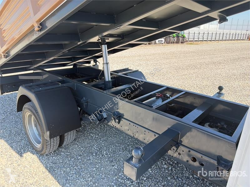 Furgoneta Iveco Dump Truck