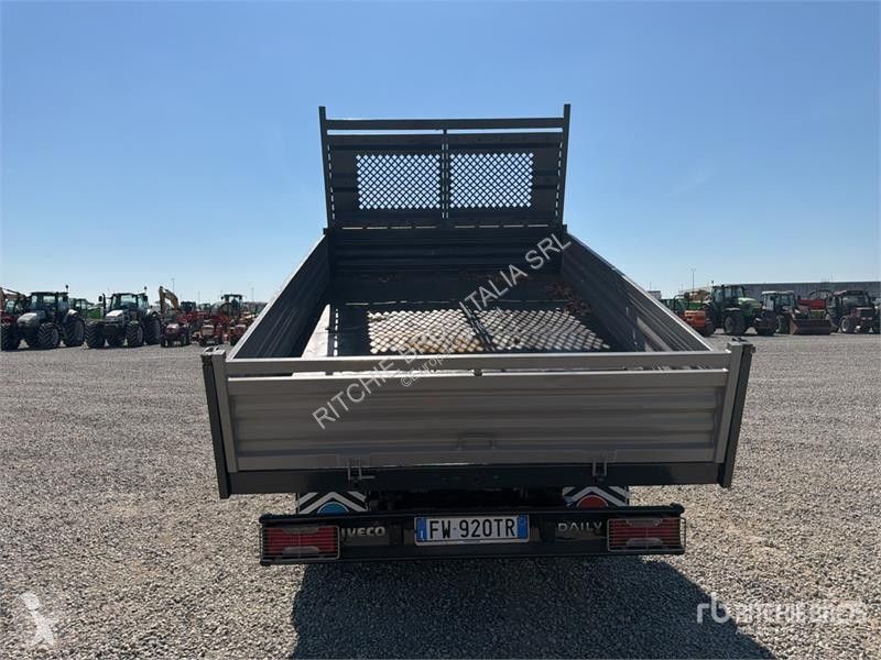 Furgoneta Iveco