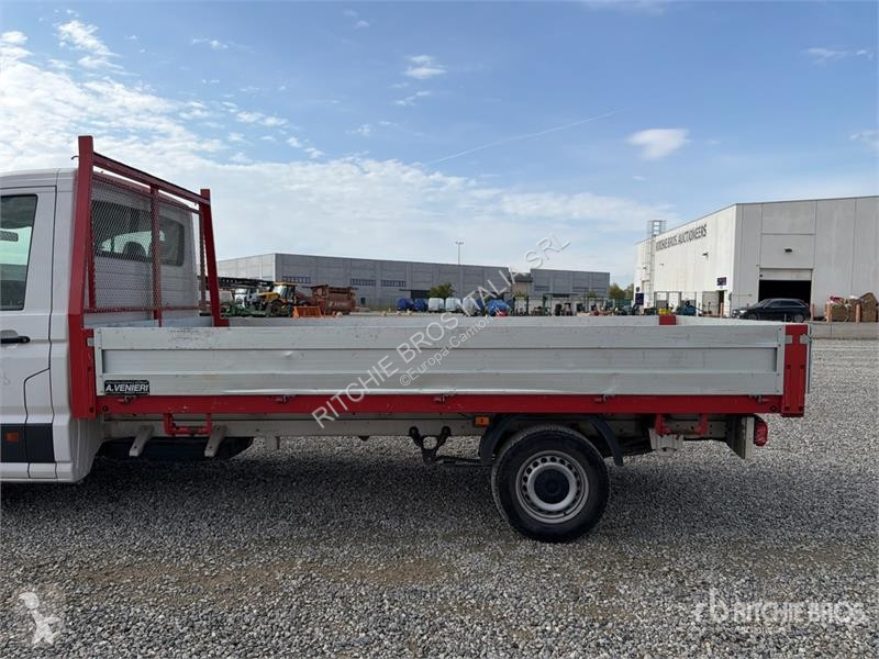 Volkswagen CRAFTER 35 Flatbed Truck truck