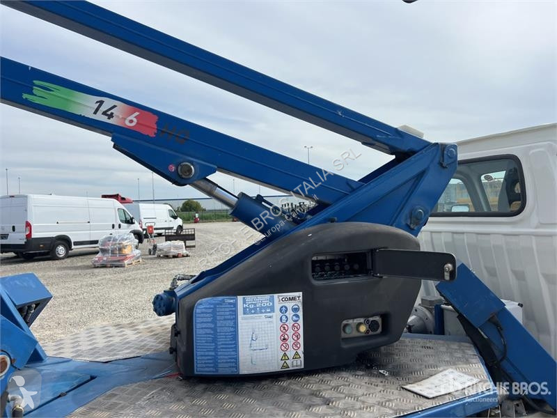 Kamion Comet New Esk 14 14 m on Piaggio Porter...
