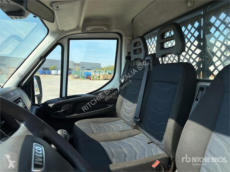 Camión Iveco 60-150 4x2 S/A Dump Truck